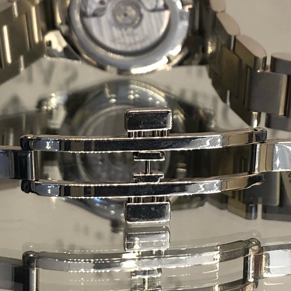 Longines Conquest Woman’s Dress Watch - Picture 6 of 9